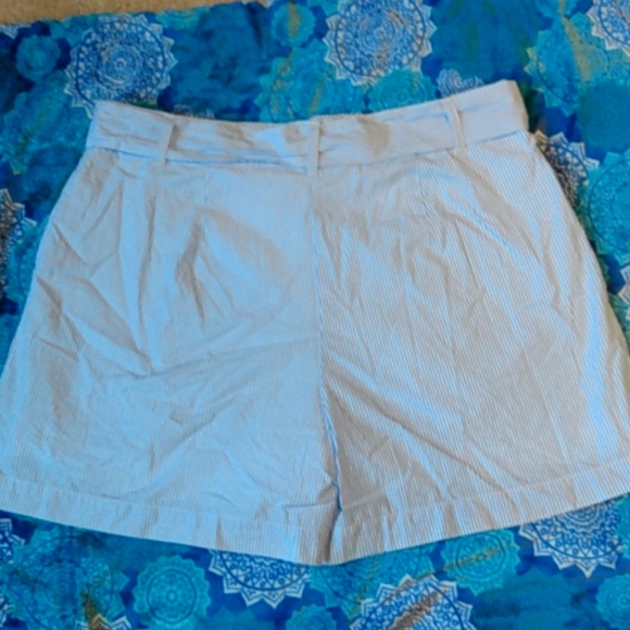 Crown & Ivy Striped shorts - Picture 2 of 2